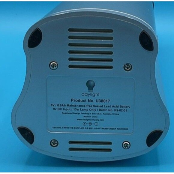 daylight brand portable fluorescent lamp With Long Cord - Picture 11 of 11